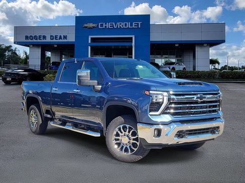 New 2026 Chevrolet Silverado 2500 LTZ w/ LTZ Plus Package AWD/4WD image 1
