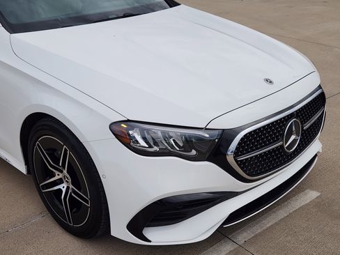 Used 2025 Mercedes-Benz E 350 Sedan image 8