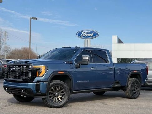 Used 2025 GMC Sierra 3500 Denali Ultimate AWD/4WD image 54