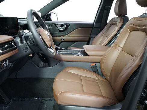 New 2026 Lincoln Aviator Reserve w/ Jet Appearance Package AWD/4WD image 13