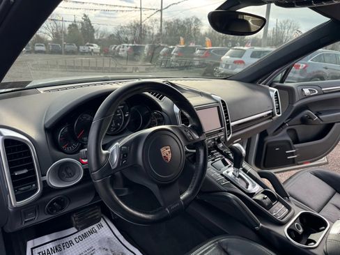 Used 2012 Porsche Cayenne image 10