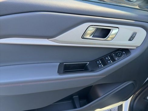 New 2026 Ford Explorer Active image 17