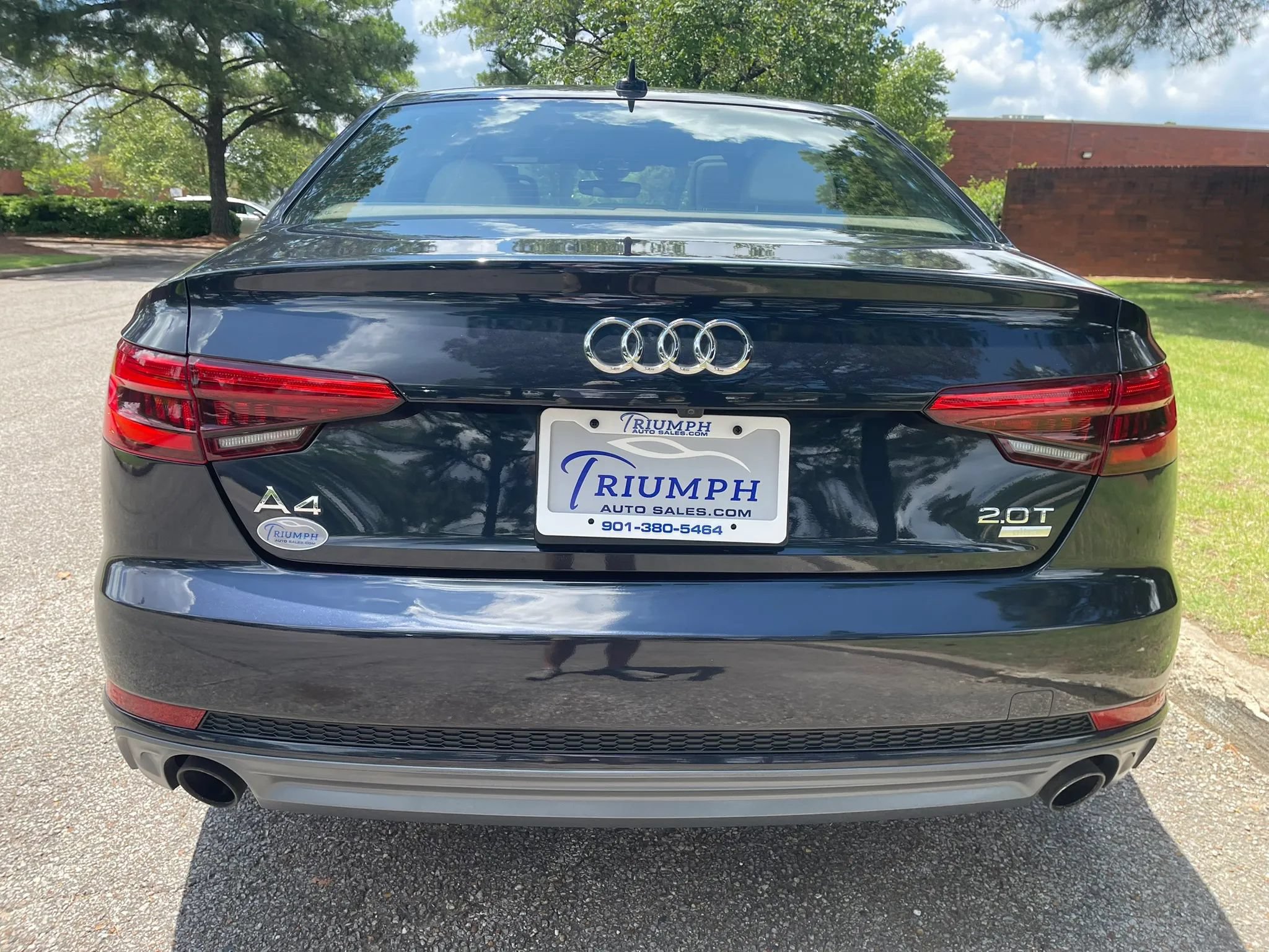 Used 2017 Audi A4 2.0T Ultra Premium w/ Convenience Package FWD image 4
