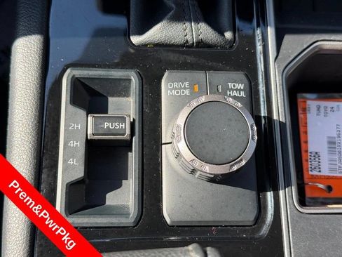Used 2024 Toyota Tundra Limited AWD/4WD image 28