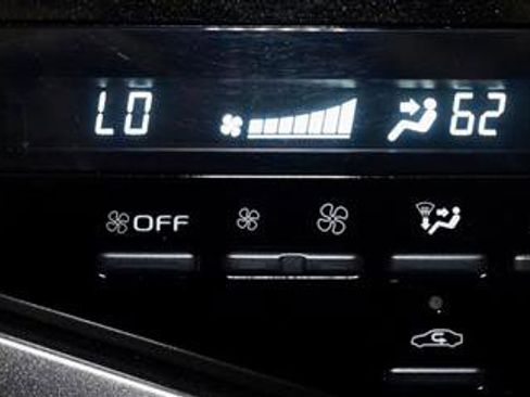 Used 2024 Toyota Camry LE image 22