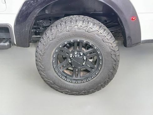 Used 2024 Ford F250 Lariat w/ Lariat Ultimate Package AWD/4WD image 38