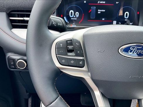 New 2026 Ford Explorer Active AWD/4WD image 18