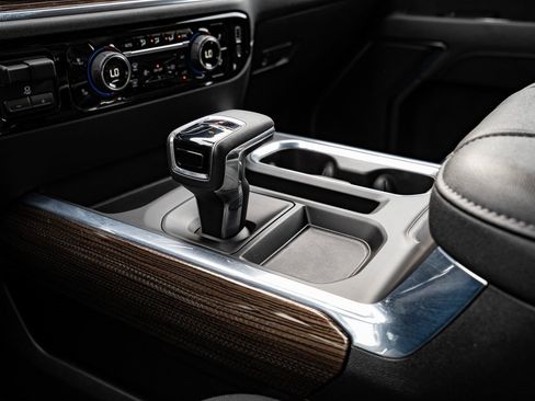 Used 2024 Chevrolet Silverado 1500 RST w/ Z71 Off-Road Package image 32