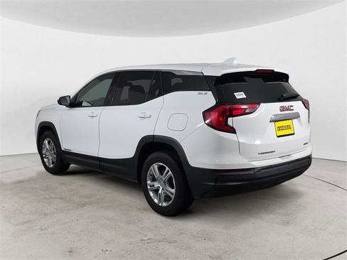 Used 2018 GMC Terrain SLE image 3