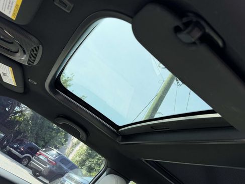 Used 2022 MINI Cooper SE FWD image 19
