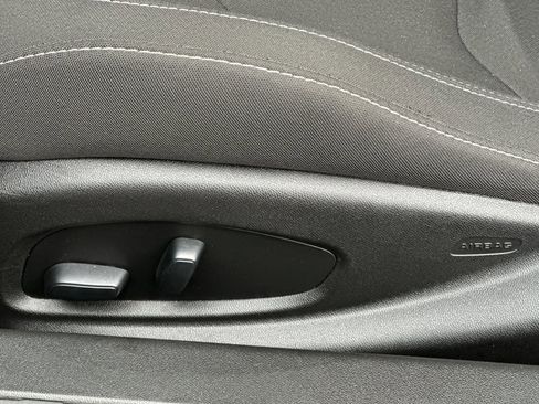 Used 2019 Chevrolet Camaro LT w/ RS Package image 14