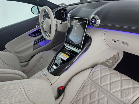 New 2026 Mercedes-Benz SL 63 AMG 4MATIC image 11