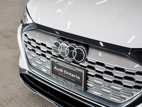 Used 2024 Audi Q8 e-tron Premium Plus image 24