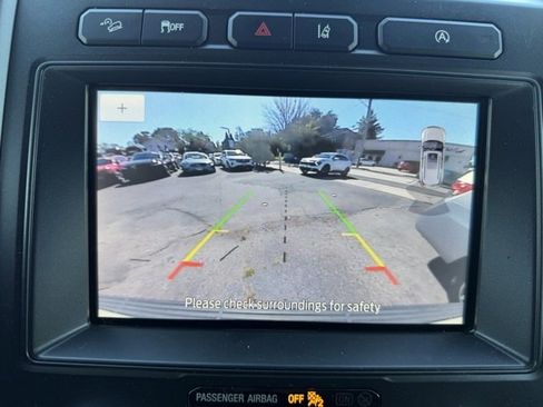 Used 2020 Ford Expedition XLT w/ Equipment Group 202A image 4