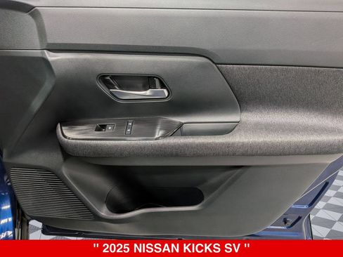Used 2025 Nissan Kicks SV w/ SV Premium Package AWD/4WD image 33