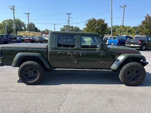 Used 2022 Jeep Gladiator Mojave w/ Safety Group AWD/4WD image 3