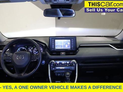 Used 2021 Toyota RAV4 XLE w/ Convenience Package image 10