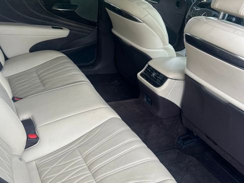 Used 2018 Lexus LS 500 w/ Interior Upgrade Package RWD image 19