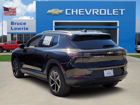 New 2026 Chevrolet Equinox EV LT AWD/4WD image 3