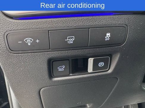 Used 2024 Hyundai Palisade Calligraphy image 12