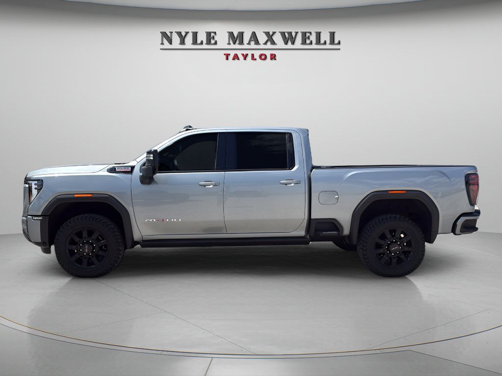 Used 2024 GMC Sierra 2500 AT4 w/ AT4 Premium Plus Package AWD/4WD image 10