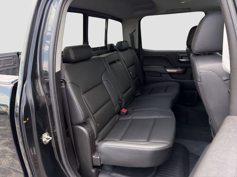 Used 2019 GMC Sierra 2500 SLT w/ Duramax Plus Package AWD/4WD image 32