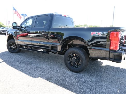 New 2026 Ford F250 XL w/ STX Appearance Package AWD/4WD image 7