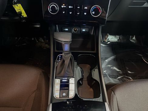 Used 2023 Hyundai Tucson SE w/ Cargo Package image 16