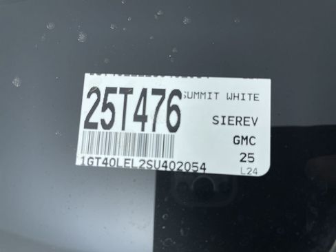 New 2025 GMC Sierra EV Denali image 34