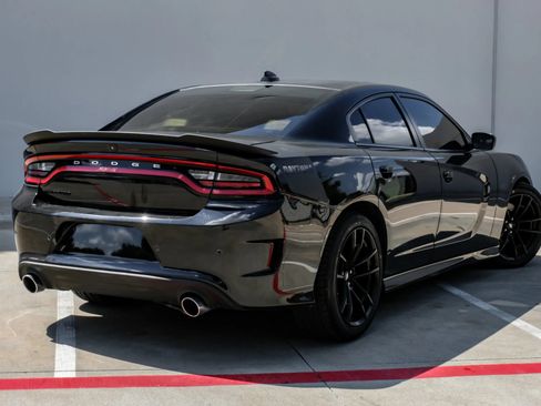 Used 2019 Dodge Charger Scat Pack w/ Daytona Edition Group RWD image 12