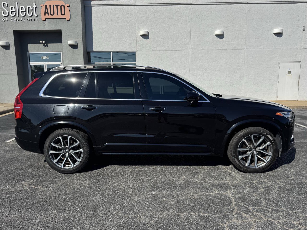 Used 2017 Volvo XC90 T6 Momentum AWD/4WD image 7
