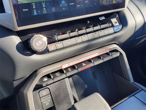 New 2026 Toyota Tundra Platinum image 34