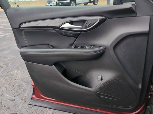 Used 2023 Buick Envision Essence w/ Sport Touring Package image 24