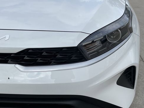 Used 2024 Kia Forte LXS w/ LXS Technology Package image 7