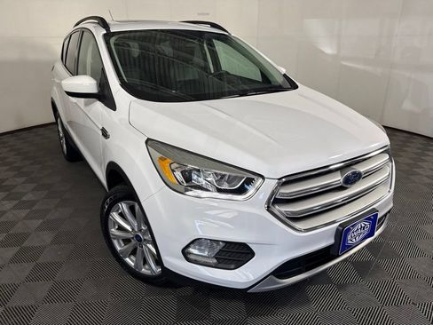 Used 2019 Ford Escape SEL AWD/4WD image 2