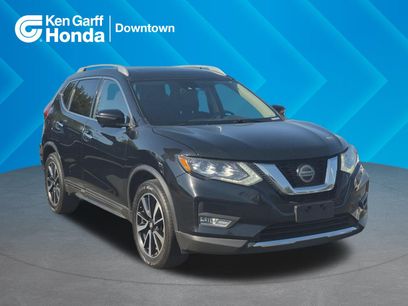 Used 2018 Nissan Rogue SL w/ Premium Package