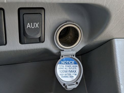 Used 2011 Toyota Tacoma 2WD Access Cab w/ Convenience Pkg image 18