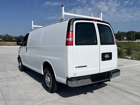 Used 2016 Chevrolet Express 2500 RWD image 7