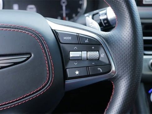 Used 2025 Genesis G70 3.3T Advanced w/ Sport Prestige Package image 13