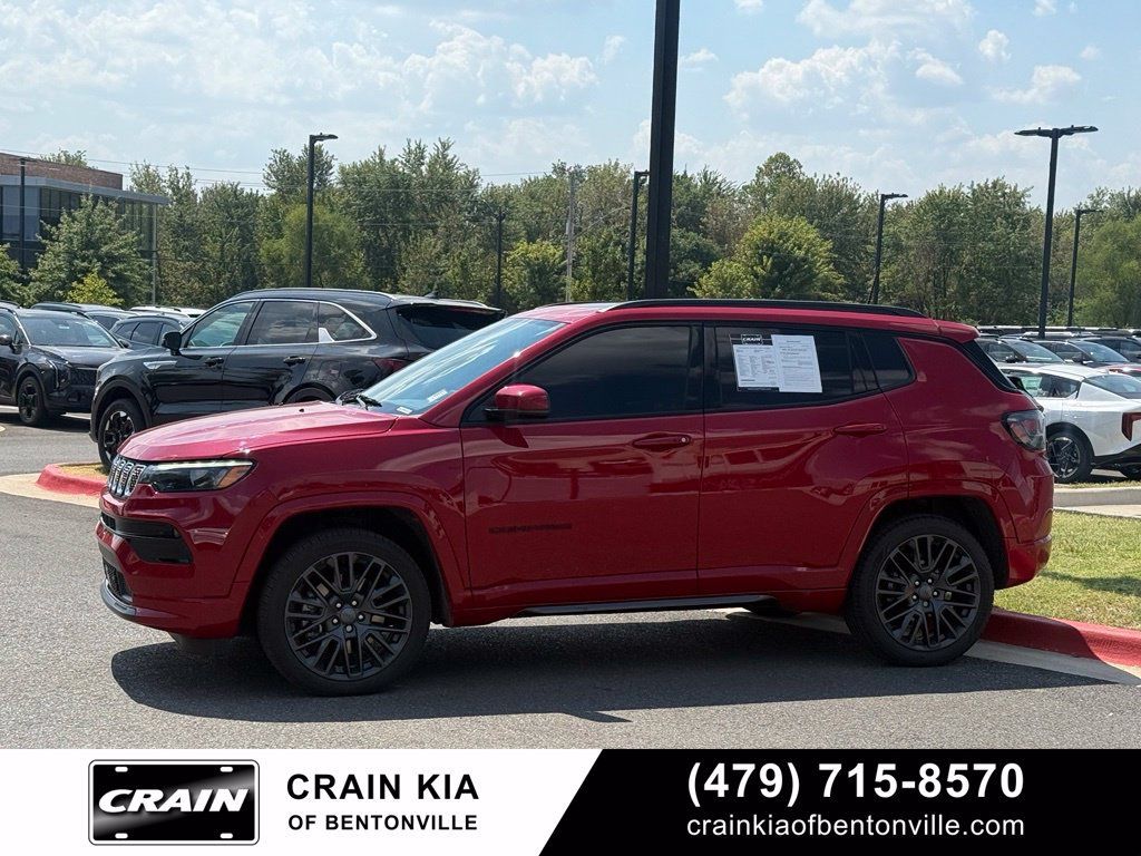 Used 2024 Jeep Compass Limited AWD/4WD image 4