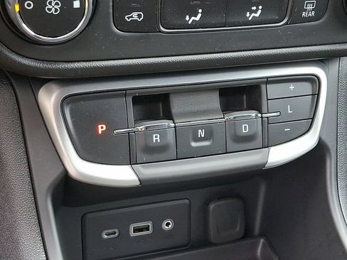 Certified 2023 GMC Terrain SLE AWD/4WD image 14
