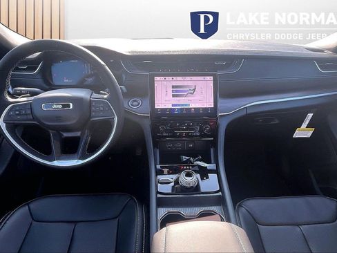 New 2025 Jeep Grand Cherokee Limited w/ Luxury Tech Group II image 10
