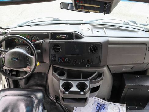 Used 2015 Ford E-450 and Econoline 450 Super Duty w/ Shuttle Bus Prep Package RWD image 18