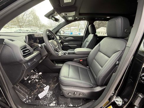 New 2026 Chevrolet Traverse LT w/ Sun and Wheel Package image 16