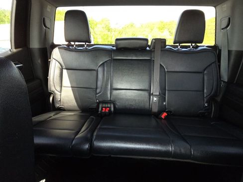 Used 2022 Chevrolet Silverado 1500 LT AWD/4WD image 27