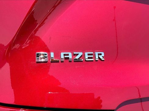 Used 2019 Chevrolet Blazer Premier w/ Sun and Wheels Package FWD image 31