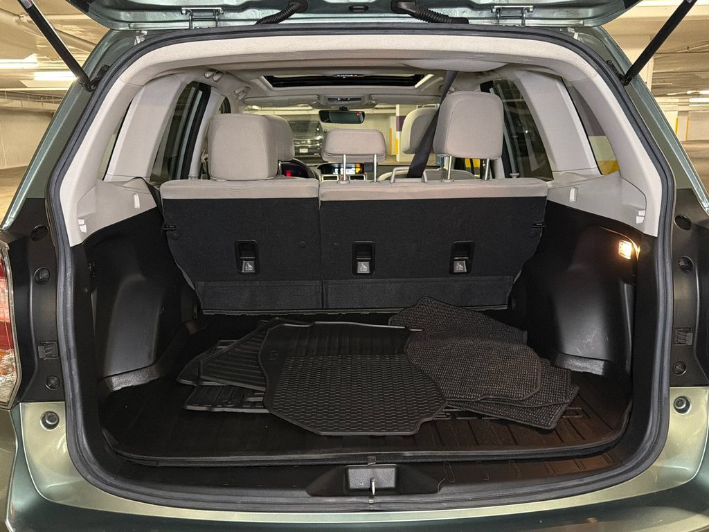 Used 2017 Subaru Forester 2.5i Premium w/ All-Weather Package AWD/4WD image 7