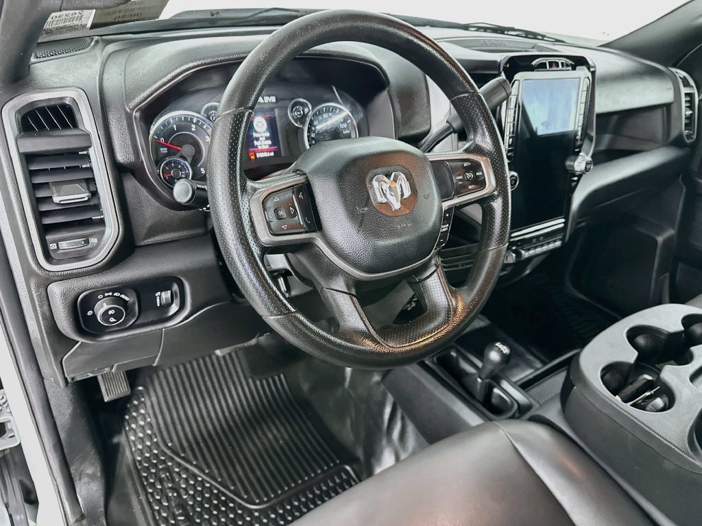 Used 2024 RAM 5500 Tradesman w/ Chrome Appearance Group AWD/4WD image 28