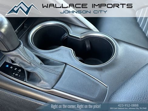 Used 2021 Toyota Camry SE image 17