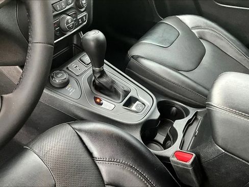 Used 2022 Jeep Cherokee Latitude Lux image 20